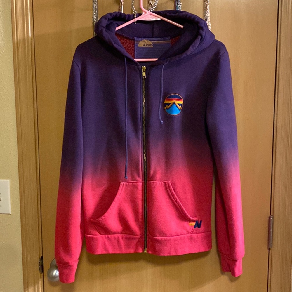 Aviator Nation zip up ombré hoodie, mountian design!